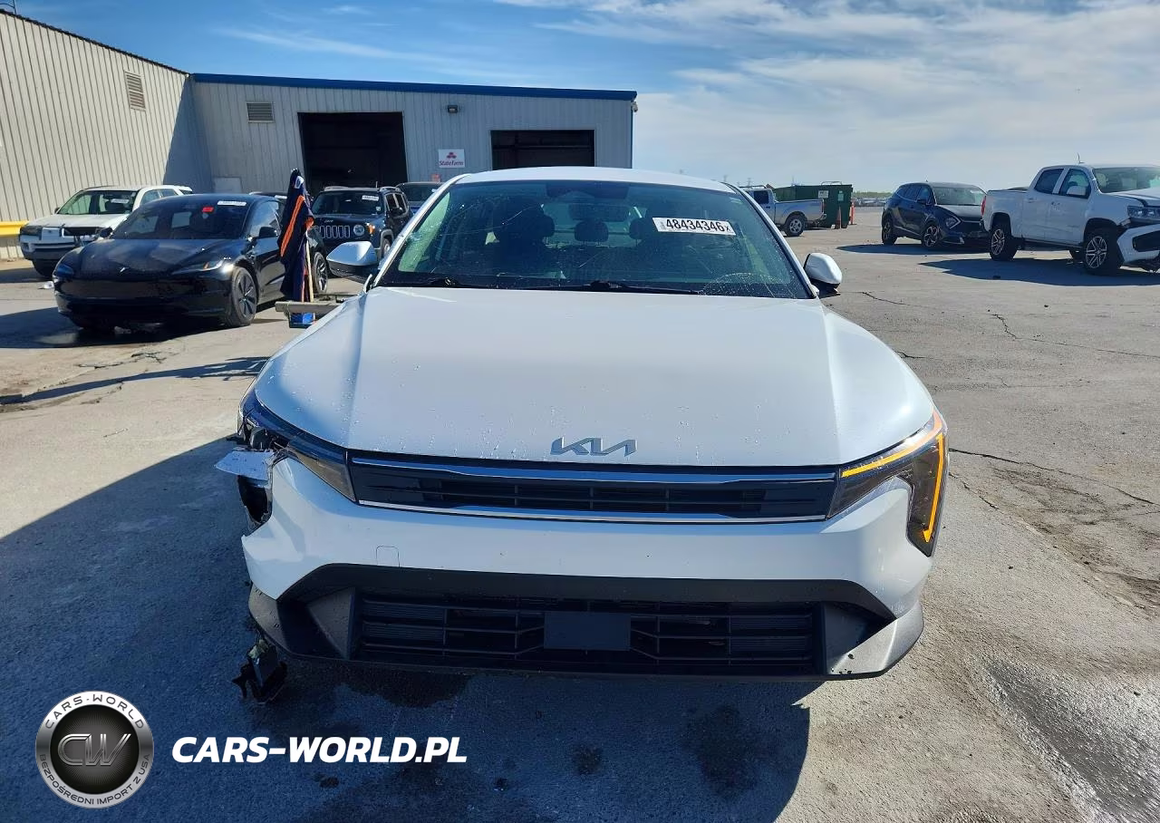 2025 Kia K4 Lxs VIN:3KPFT4DE4SE158365 - 5