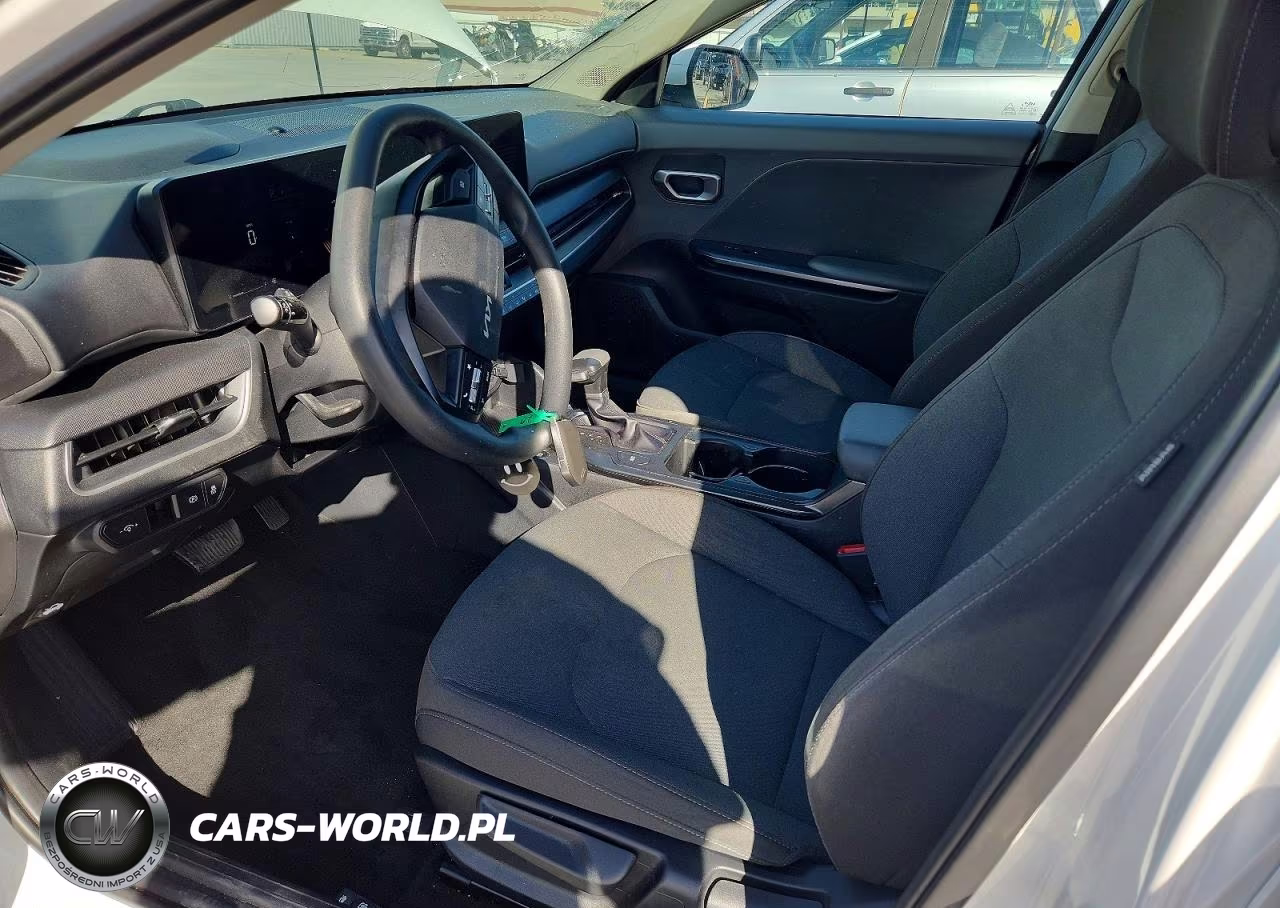 2025 Kia K4 Lxs VIN:3KPFT4DE4SE158365 - 7