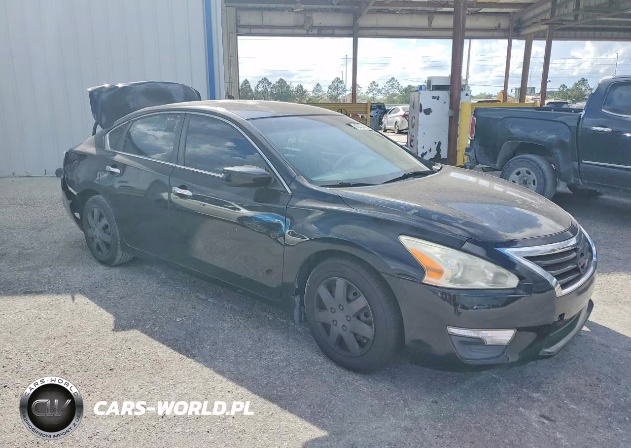 2015 Nissan Altima 2.5 S VIN:1N4AL3AP7FN392338 - 4