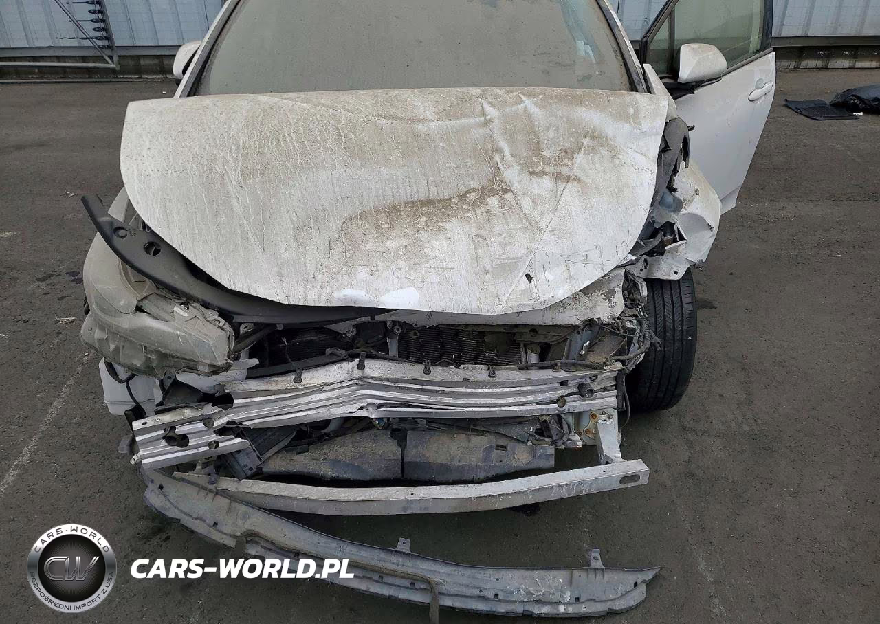 2019 Toyota Prius Le VIN:JTDKARFUXK3086889 - 11