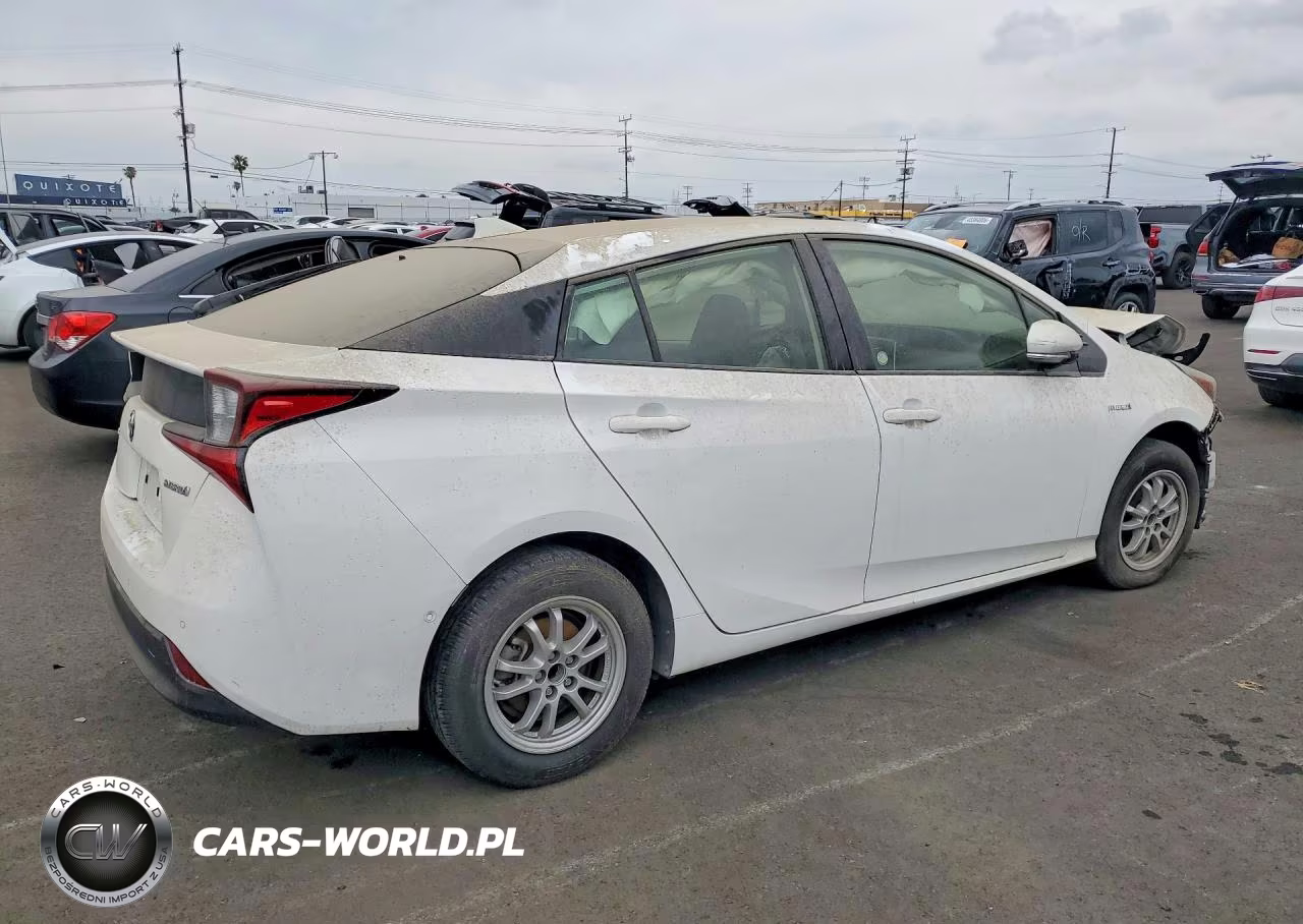 2019 Toyota Prius Le VIN:JTDKARFUXK3086889 - 3