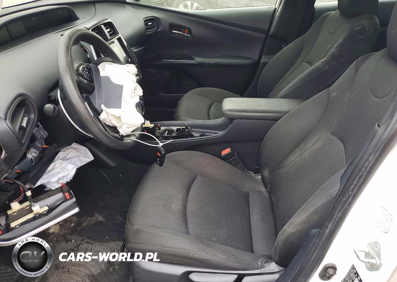 2019 Toyota Prius Le VIN:JTDKARFUXK3086889 - 7