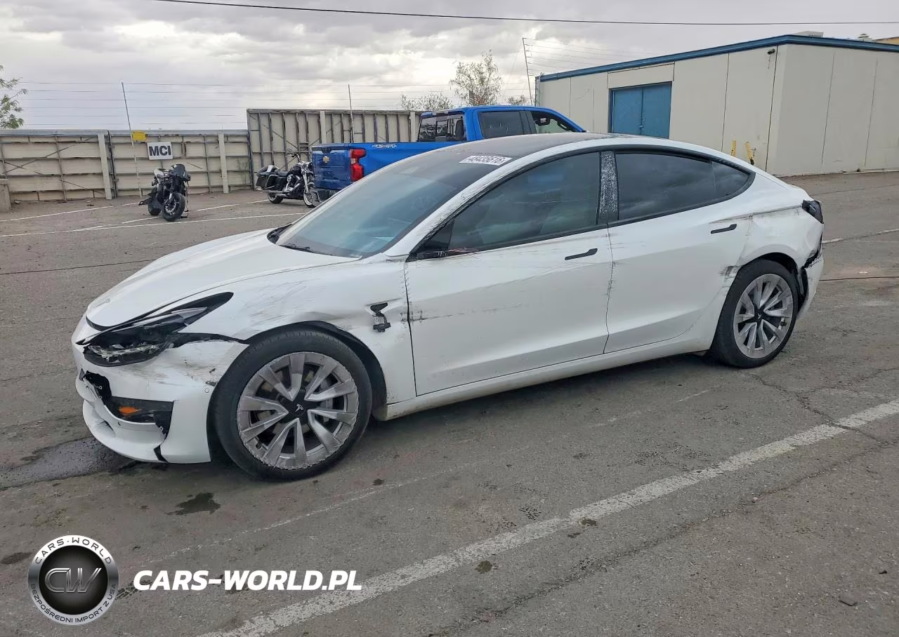 2022 Tesla Model 3 – zdjęcie 1 z 12