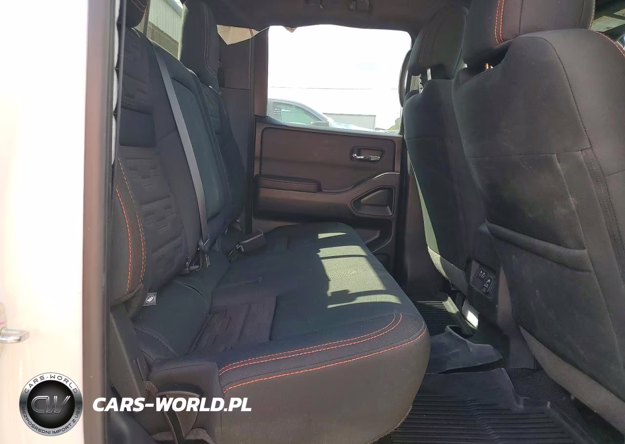 2025 Nissan Frontier Pro-4X VIN:1N6ED1EK6SN638430 - 10