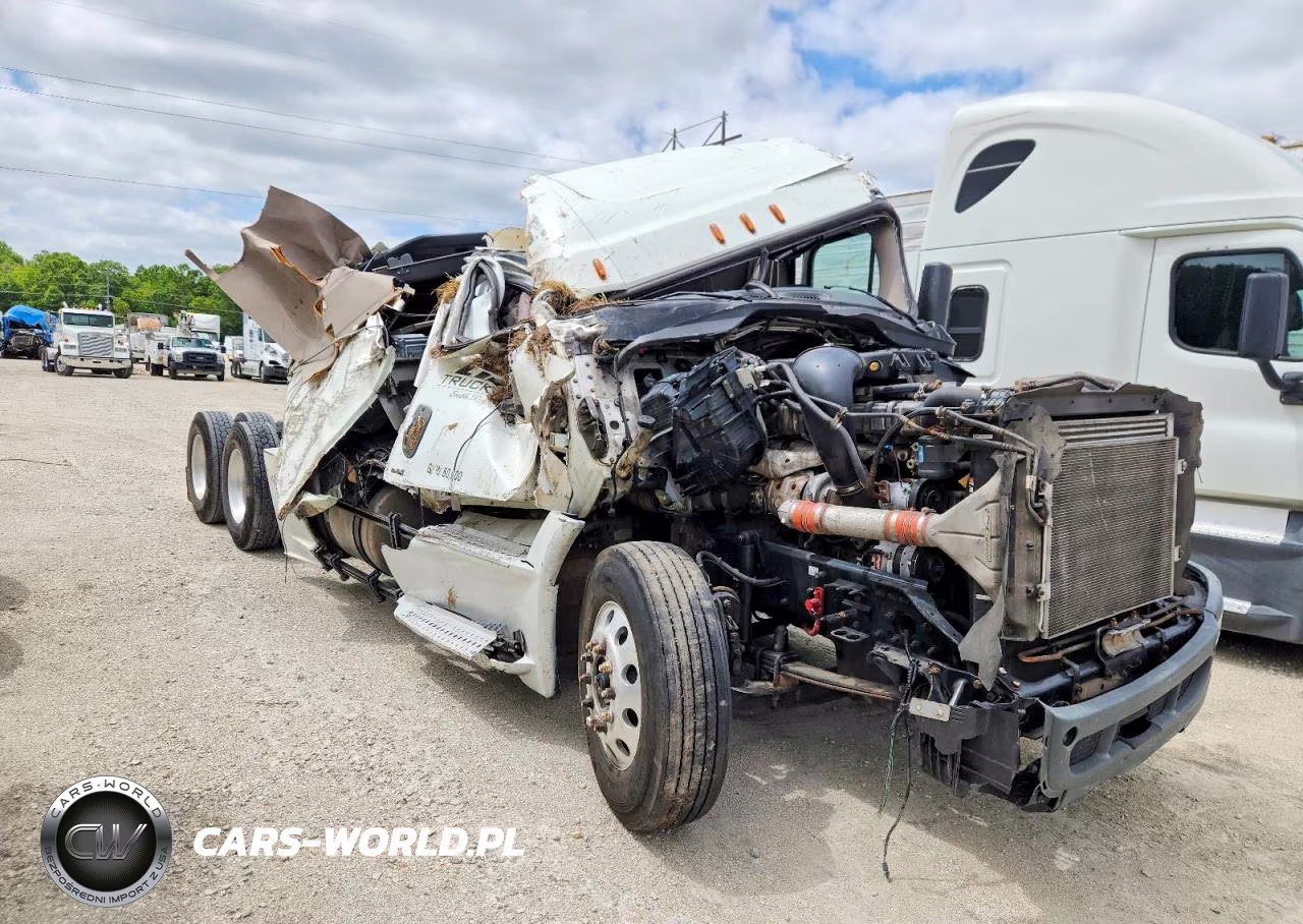 2015 Freightliner Cascaia125