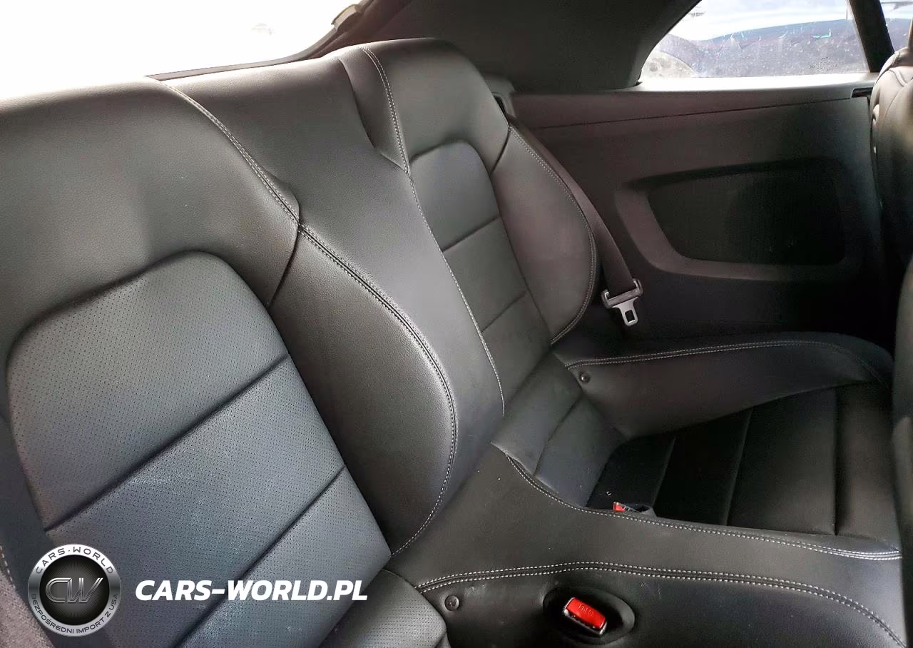 2015 Ford Mustang VIN:1FATP8UH7F5374405 - 10