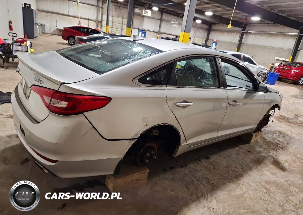 2015 Hyundai Sonata Se VIN:5NPE24AF3FH083610 - 3
