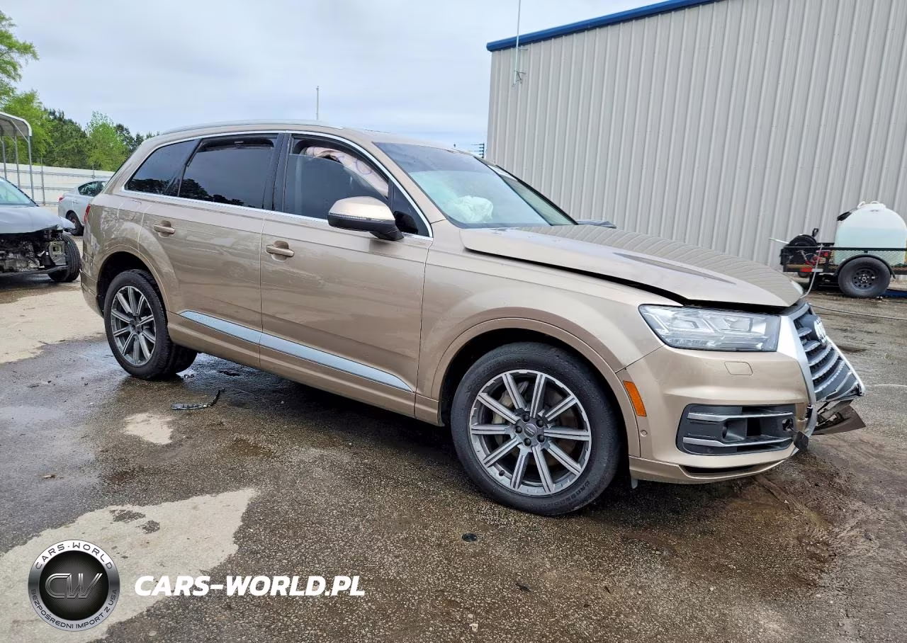 2019 Audi Q7 Premium Plus VIN:WA1LAAF75KD000716 - 4