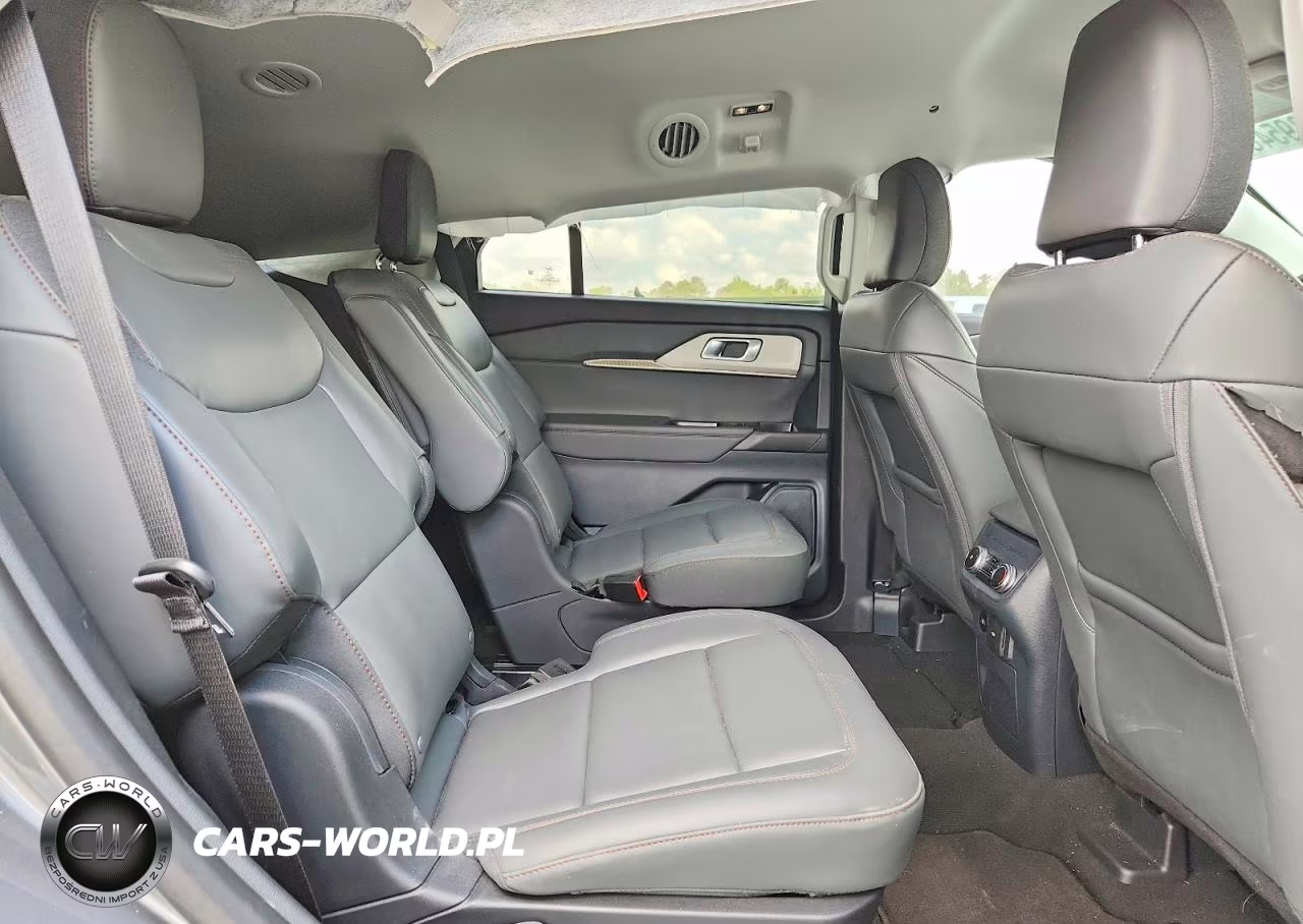 2025 Ford Explorer Active VIN:1FMUK7DH5SGD00224 - 11