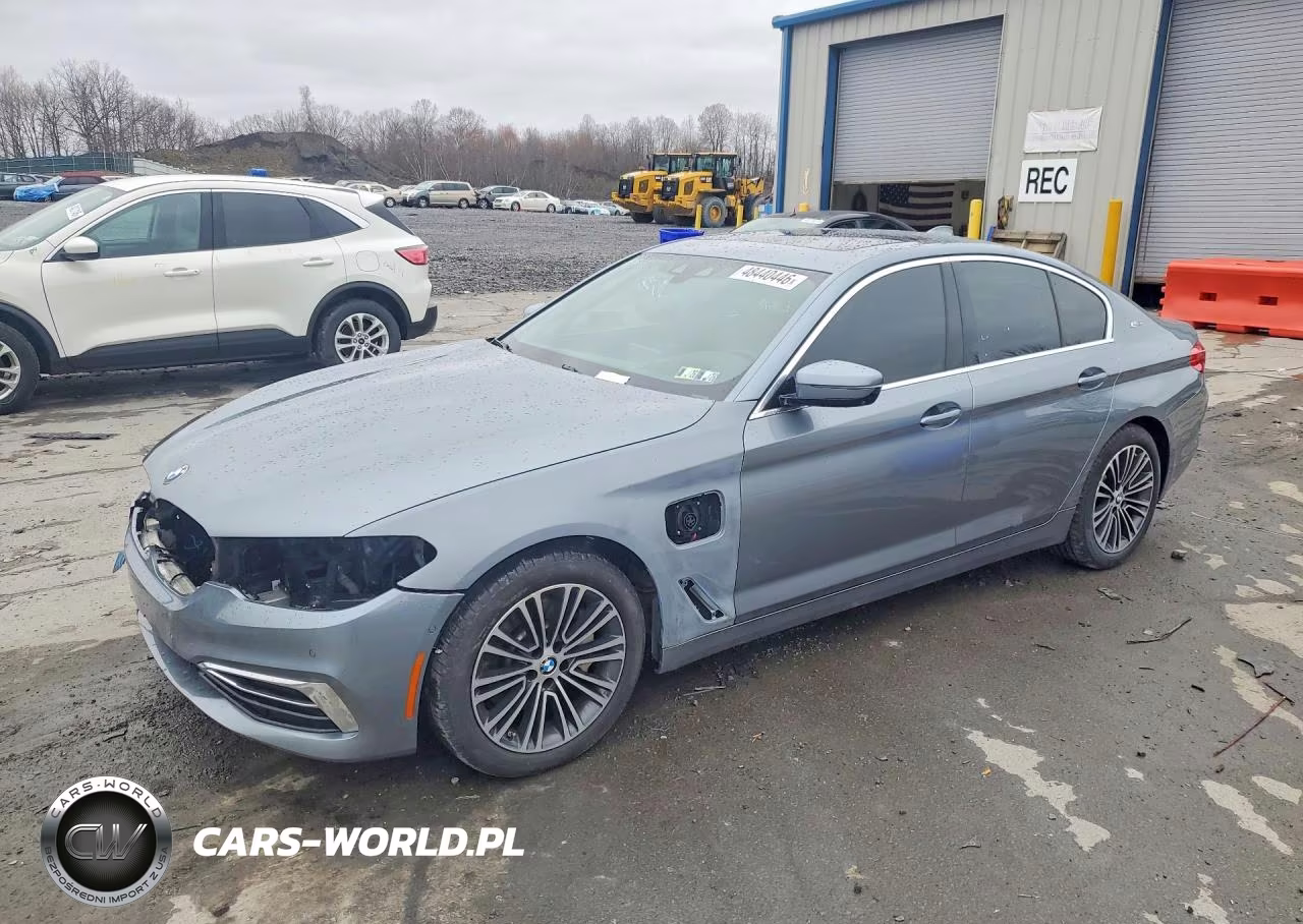 2019 BMW 530Xe
