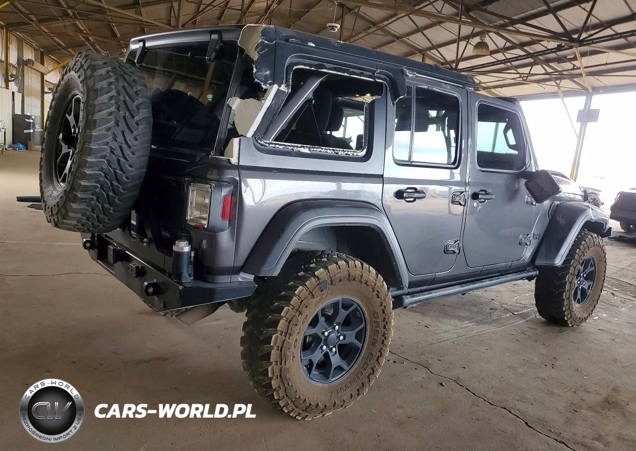 2020 Jeep Wrangler Unlimited Sport VIN:1C4HJXDG3LW169317 - 3