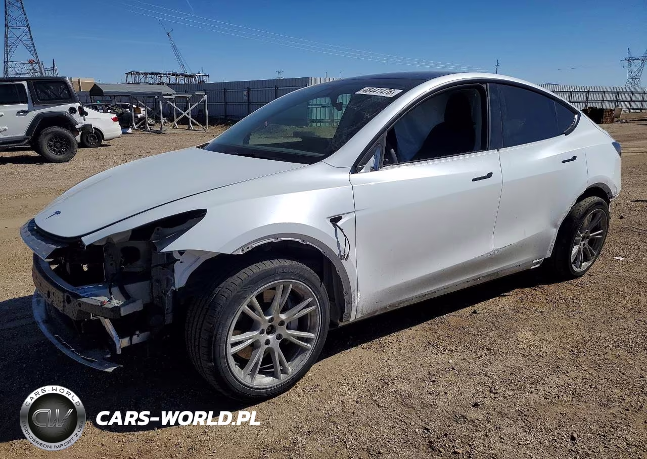 2023 Tesla Model Y – zdjęcie 1 z 13