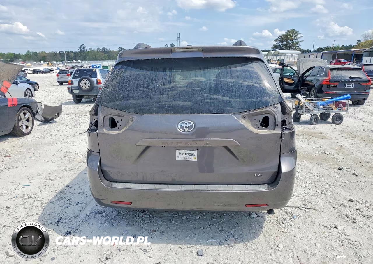 2015 Toyota Sienna Le 8-Passenger VIN:5TDKK3DC8FS573131 - 6