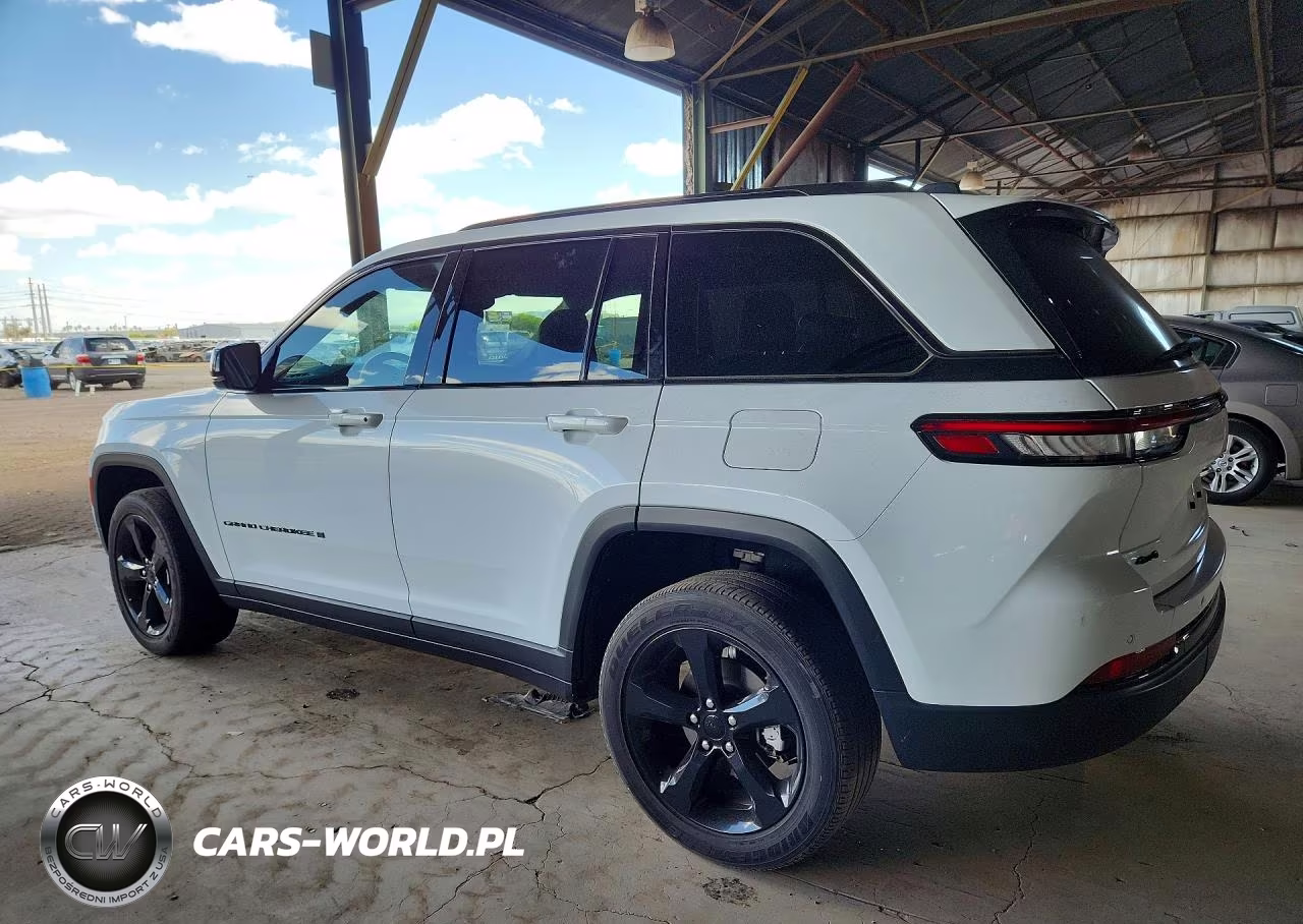 2022 Jeep Grand Cherokee Laredo VIN:1C4RJHAG3N8626939 - 2