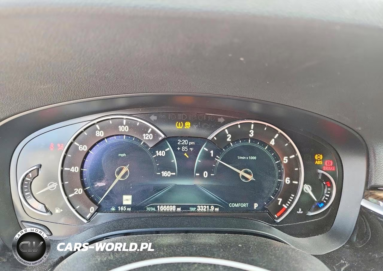 2019 BMW 530 I VIN:WBAJA5C56KBX86641 - 9