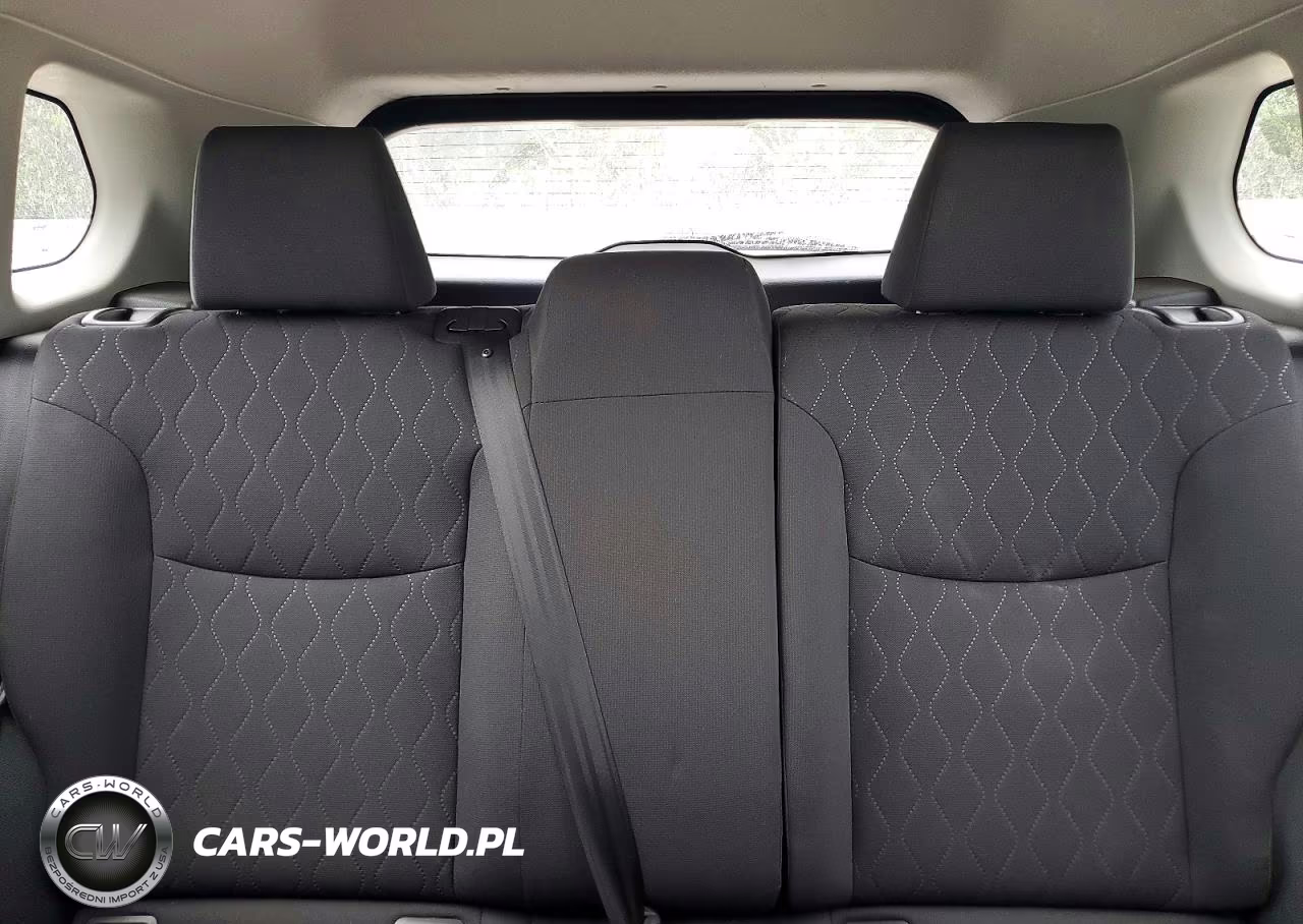 2023 Toyota Corolla Cross Le VIN:7MUCAAAG8PV038004 - 10