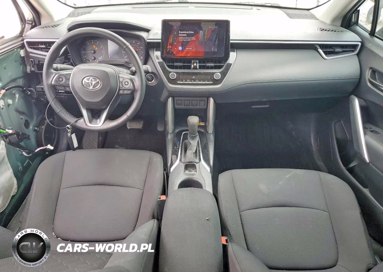 2023 Toyota Corolla Cross Le VIN:7MUCAAAG8PV038004 - 8