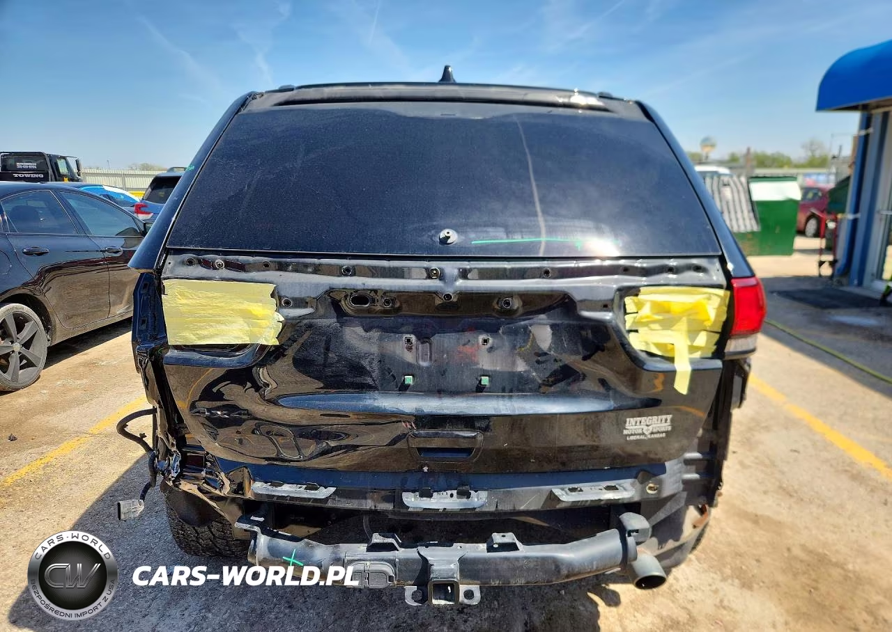 2017 Jeep Grand Cherokee Laredo VIN:1C4RJFAG9HC881956 - 6