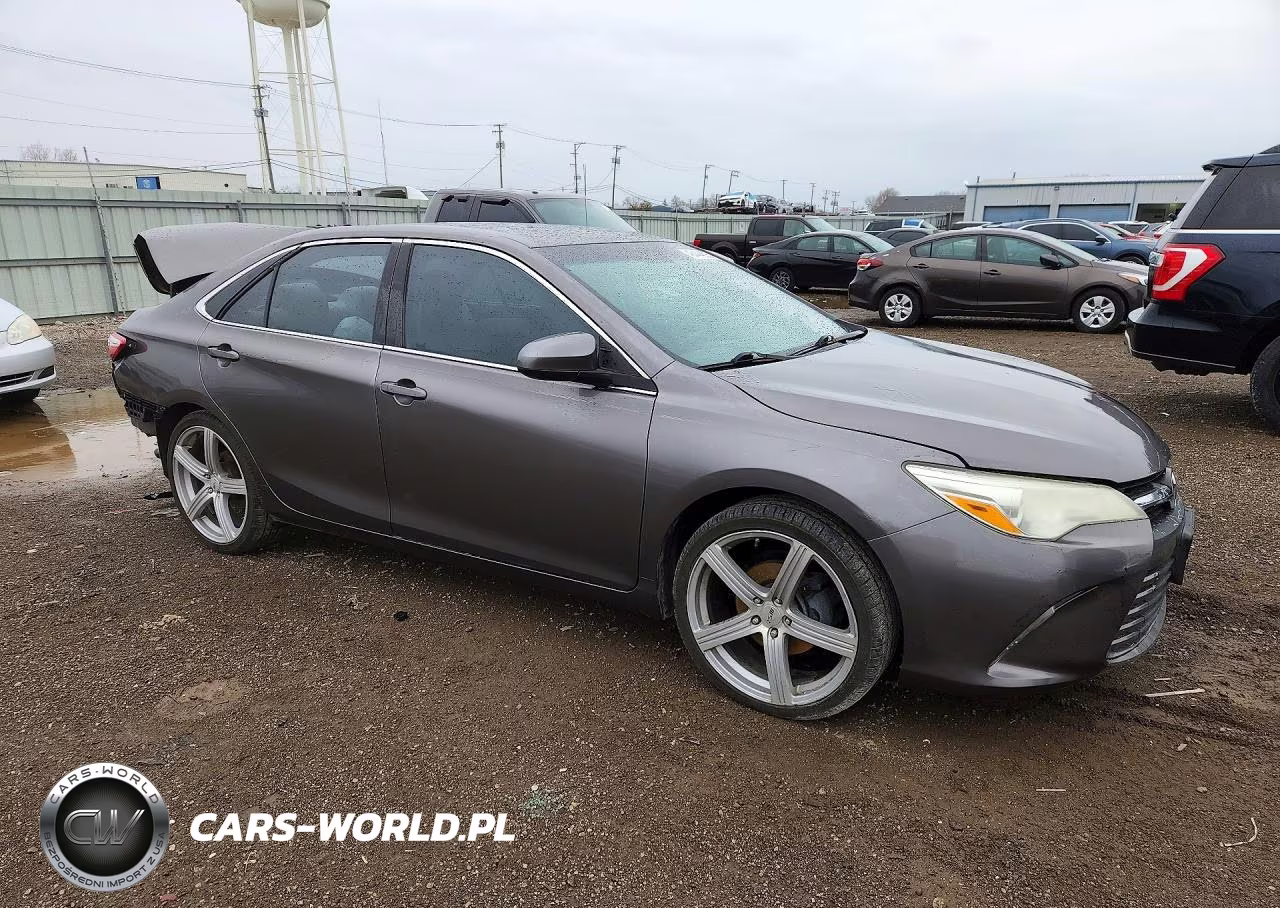 2016 Toyota Camry Le VIN:4T4BF1FK8GR582343 - 4