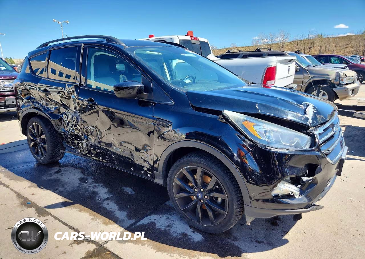 2018 Ford Escape Se VIN:1FMCU9GD2JUC59707 - 4