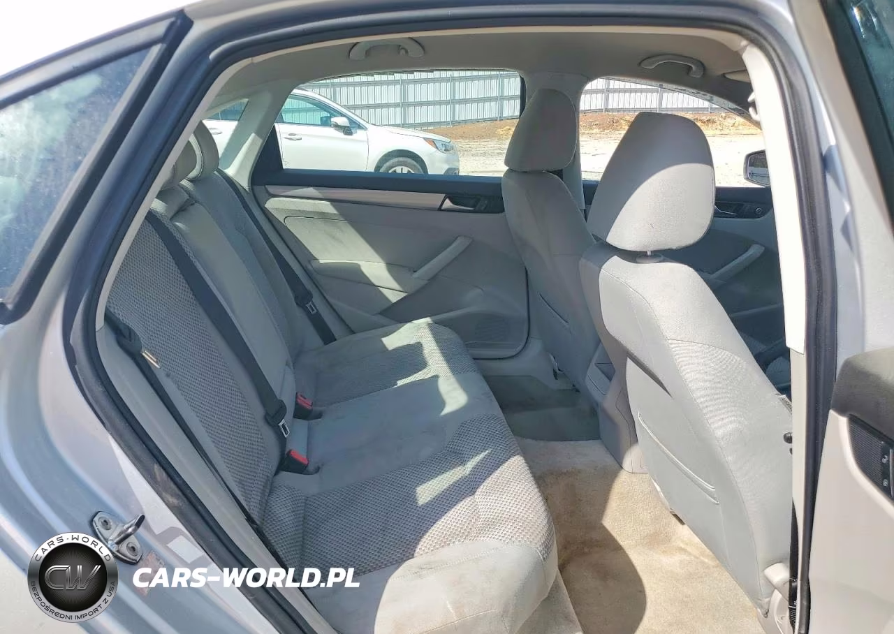 2013 Volkswagen Passat S VIN:1VWAH7A34DC008537 - 10