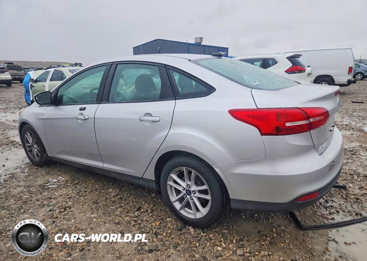 2015 Ford Focus Se VIN:1FADP3F20FL370241 - 2