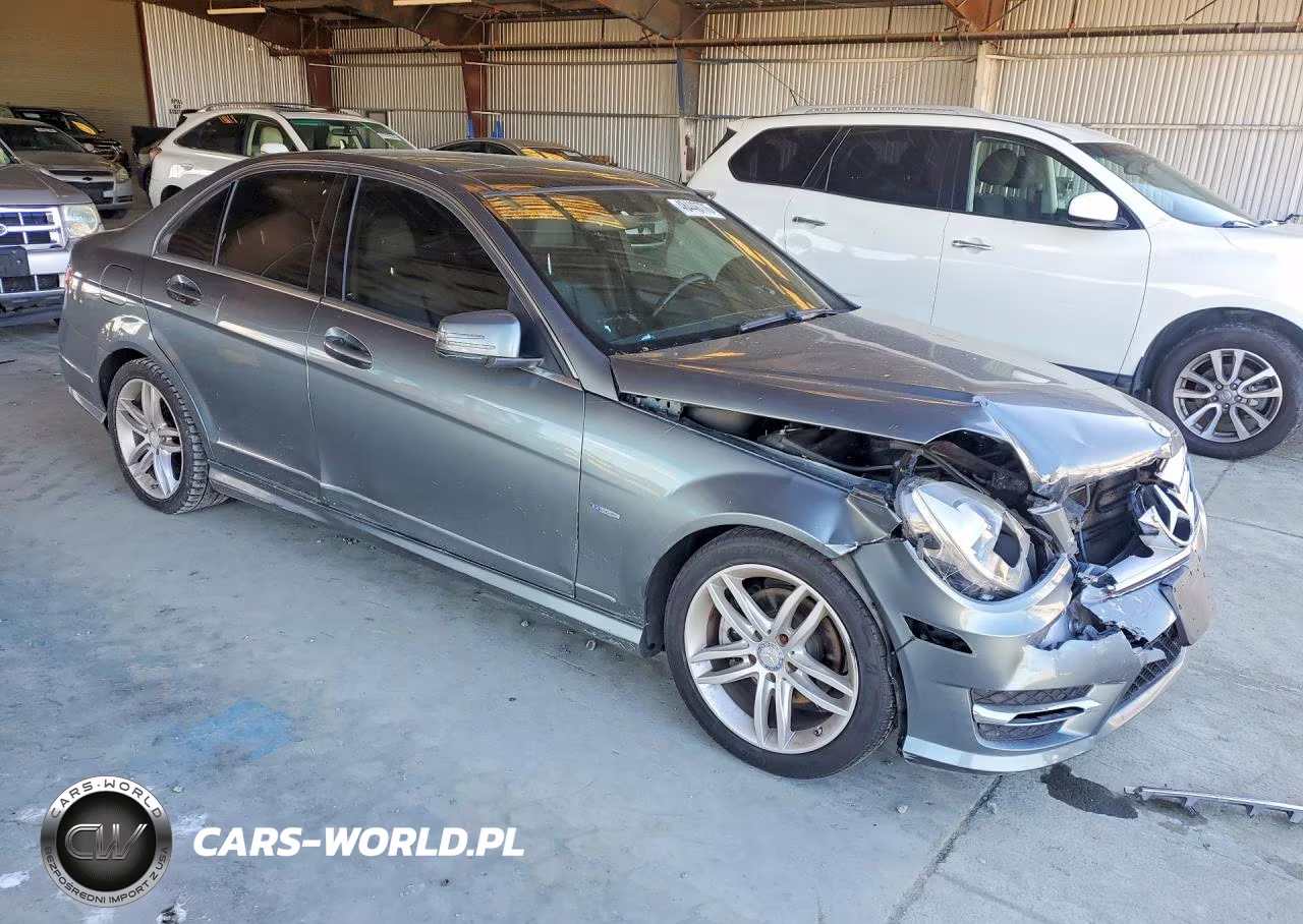 2012 Mercedes-Benz C 250 VIN:WDDGF4HB3CR237002 - 4