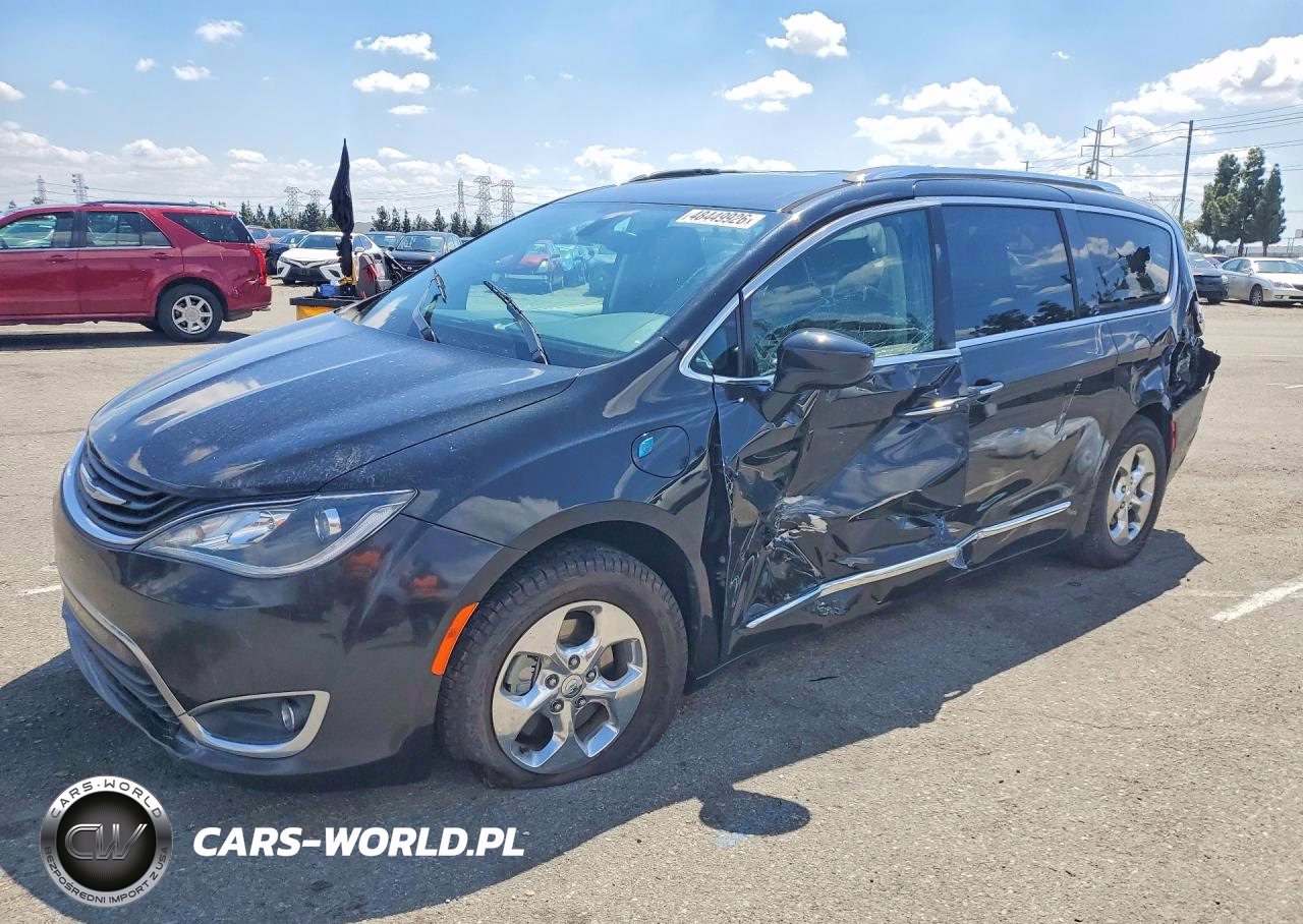 2018 Chrysler Pacifica Hybrid Touring L