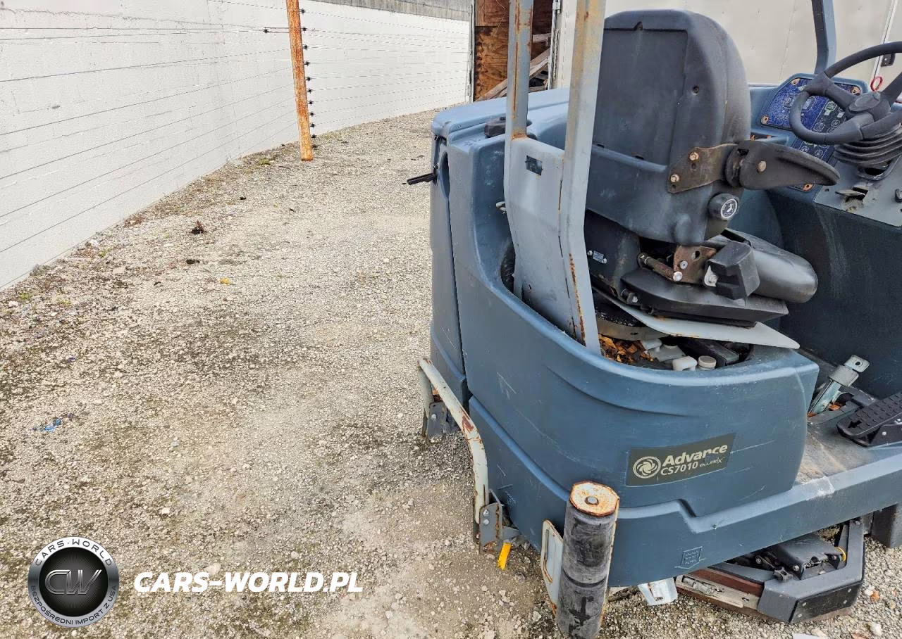 2014 Advance Cs7010 Sweeper VIN:1000066650 - 6