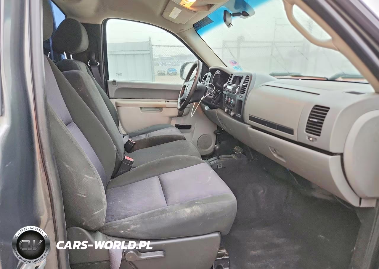 2011 Chevrolet Silverado K1500 VIN:1GCNKPEA5BF170297 - 10