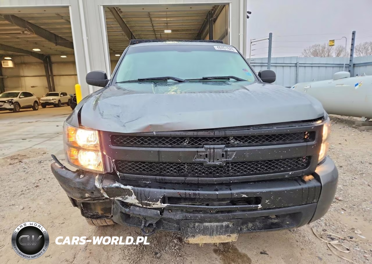 2011 Chevrolet Silverado K1500 VIN:1GCNKPEA5BF170297 - 5