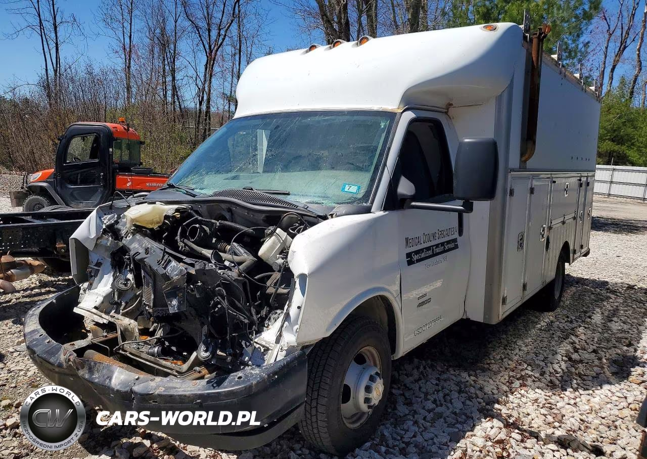2019 Chev Express G4500 – zdjęcie 1 z 13