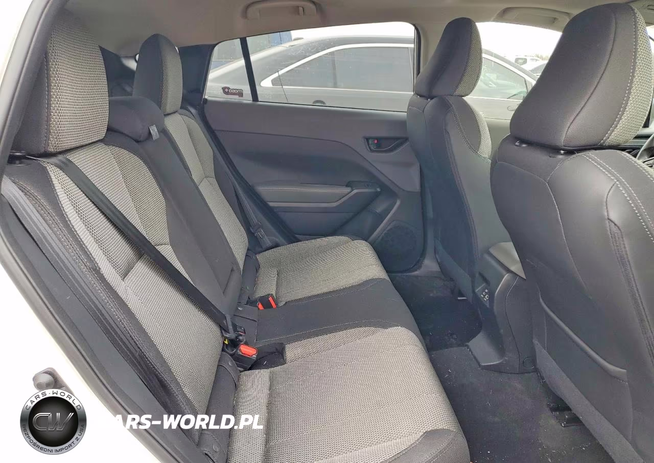 2024 Subaru Crosstrek Premium VIN:JF2GUADC3R8876767 - 10