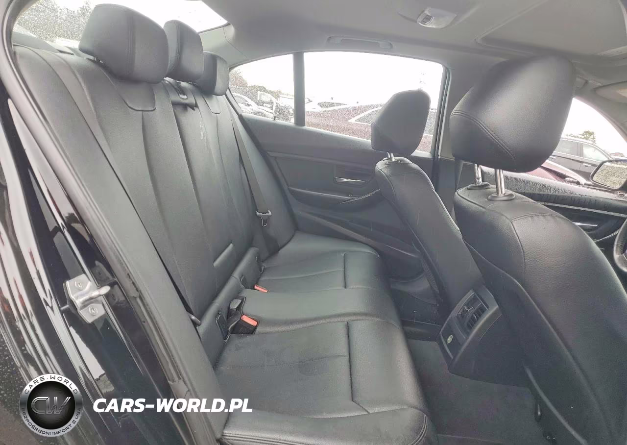 2018 BMW 320 Xi VIN:WBA8A3C5XJA492229 - 10