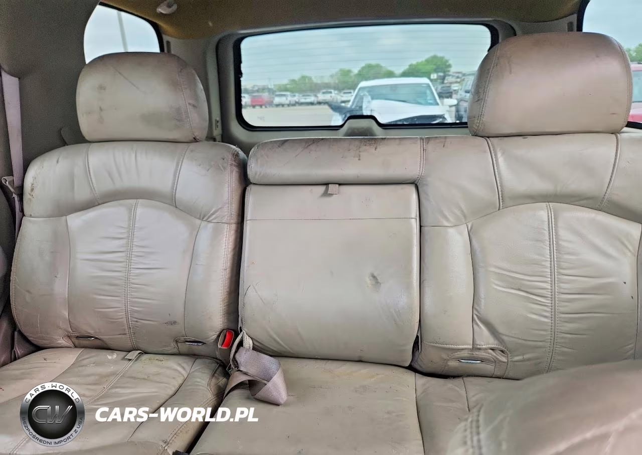 2002 Chevrolet Tahoe C1500 VIN:1GNEC13Z52R264463 - 10