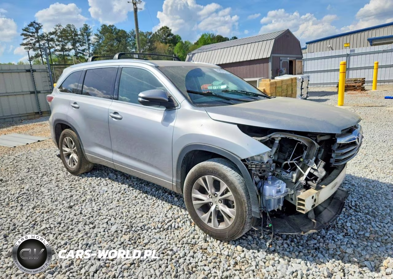 2015 Toyota Highlander Xle VIN:5TDKKRFH8FS104441 - 4