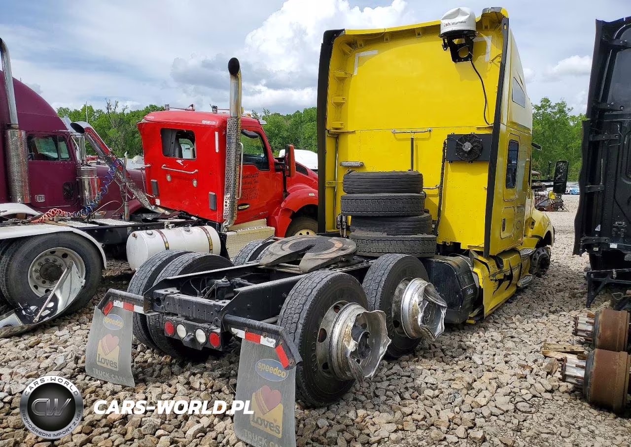2019 Kenworth Construction T680 VIN:1XKYDP9X3KJ222517 - 4