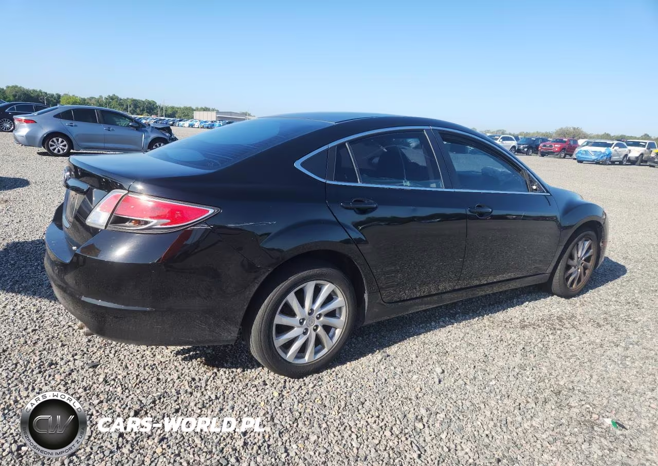 2011 Mazda 6 I VIN:1YVHZ8CH1B5M13215 - 3