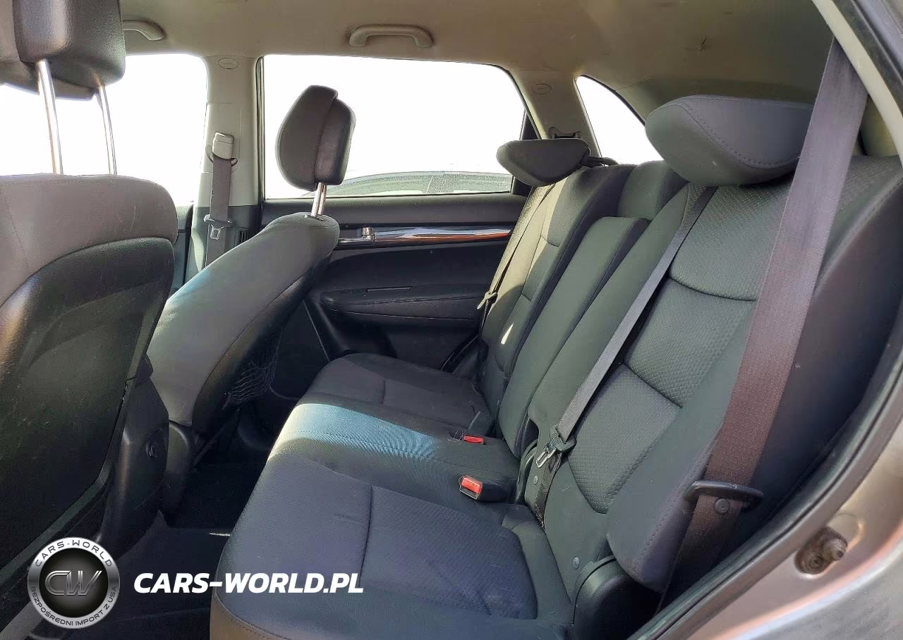 2012 Kia Sorento Lx VIN:5XYKT3A63CG206447 - 11