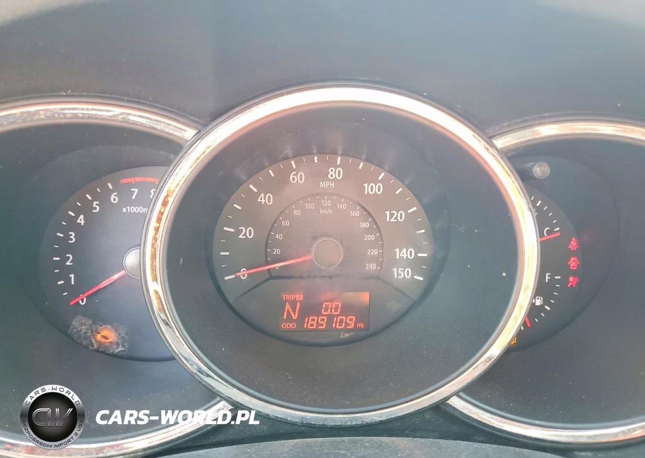 2012 Kia Sorento Lx VIN:5XYKT3A63CG206447 - 9