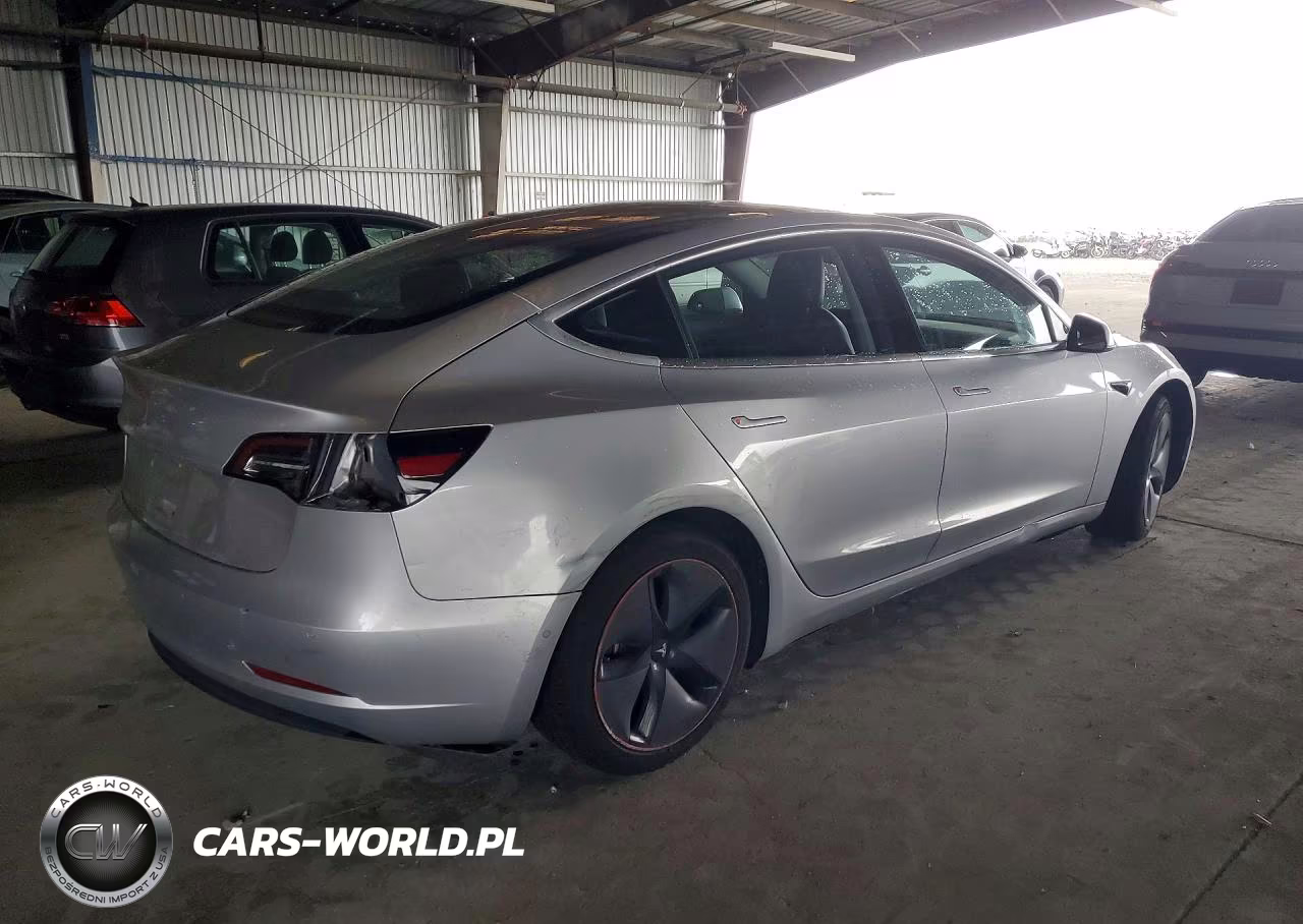 2018 Tesla Model 3 VIN:5YJ3E1EA7JF044022 - 3