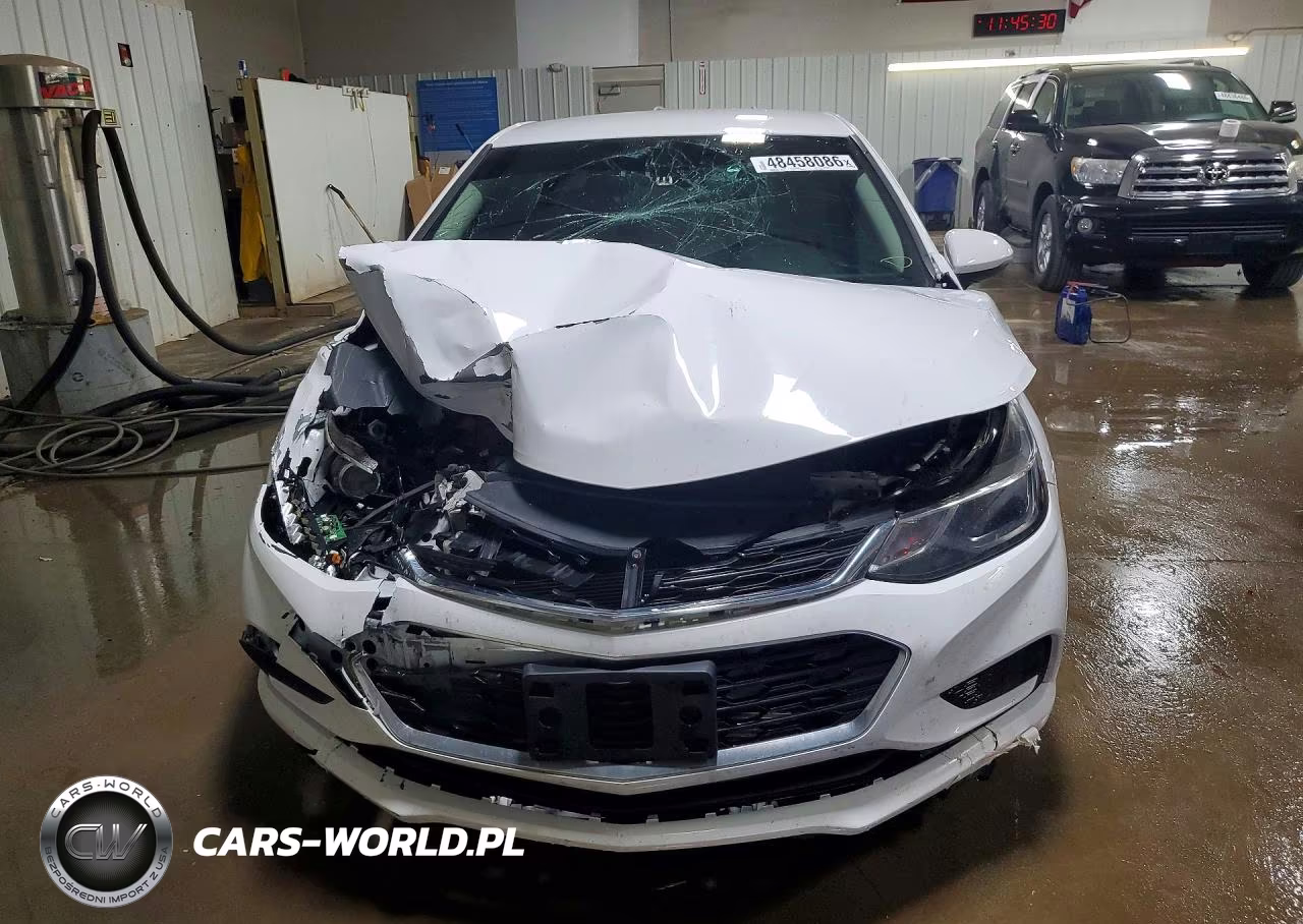 2018 Chevrolet Cruze Lt VIN:1G1BE5SM1J7195485 - 5