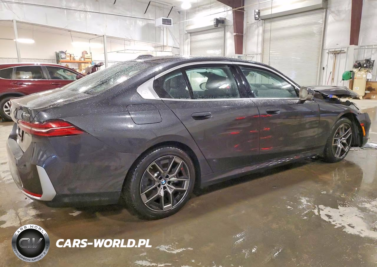 2026 BMW 540 Xi VIN:WBA63FJ04TCV85491 - 3