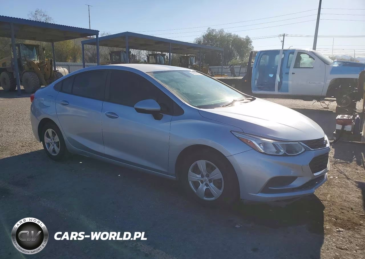 2018 Chevrolet Cruze Ls VIN:1G1BC5SMXJ7200933 - 4