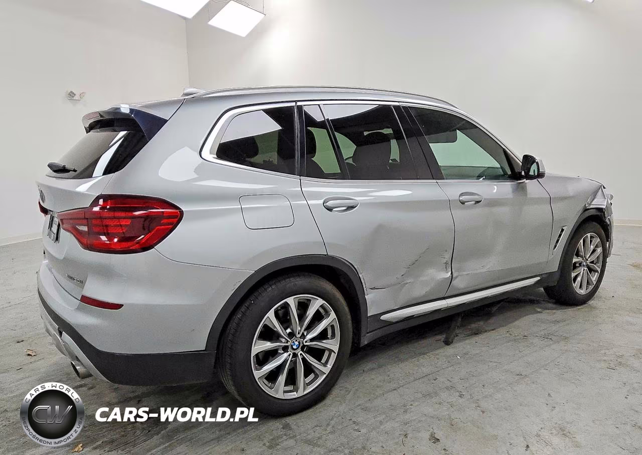 2018 BMW X3 xDrive30I VIN:5UXTR9C5XJLD73384 - 3