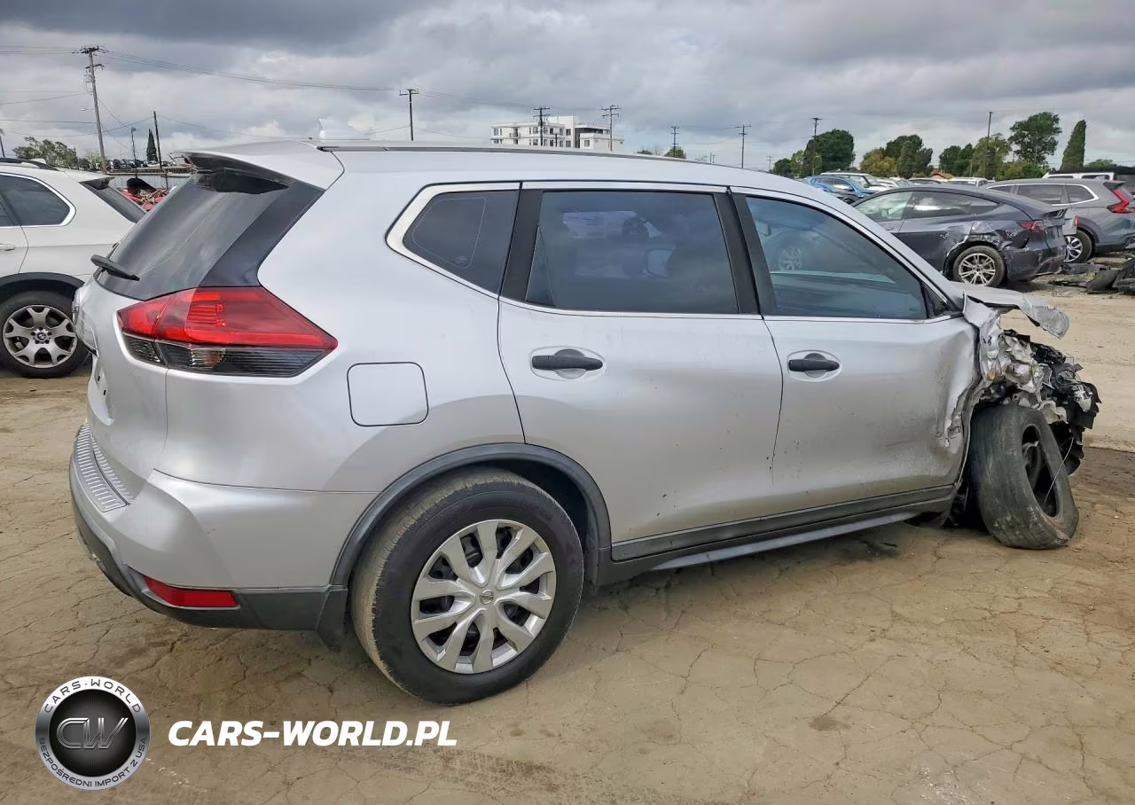 2018 Nissan Rogue S VIN:KNMAT2MT2JP540227 - 3
