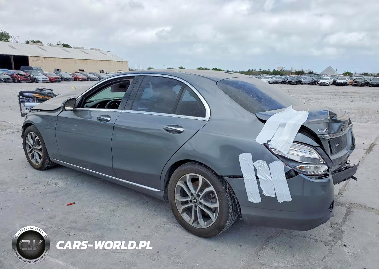 2017 Mercedes-Benz C 300 VIN:55SWF4JB8HU230476 - 2