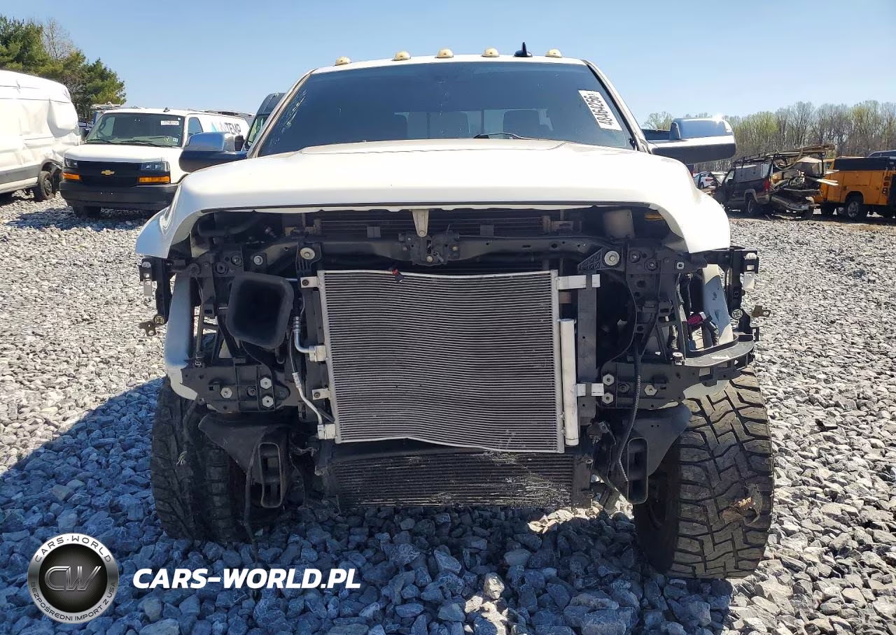 2015 Ram 3500 Laramie VIN:3C63R3EL1FG579535 - 5