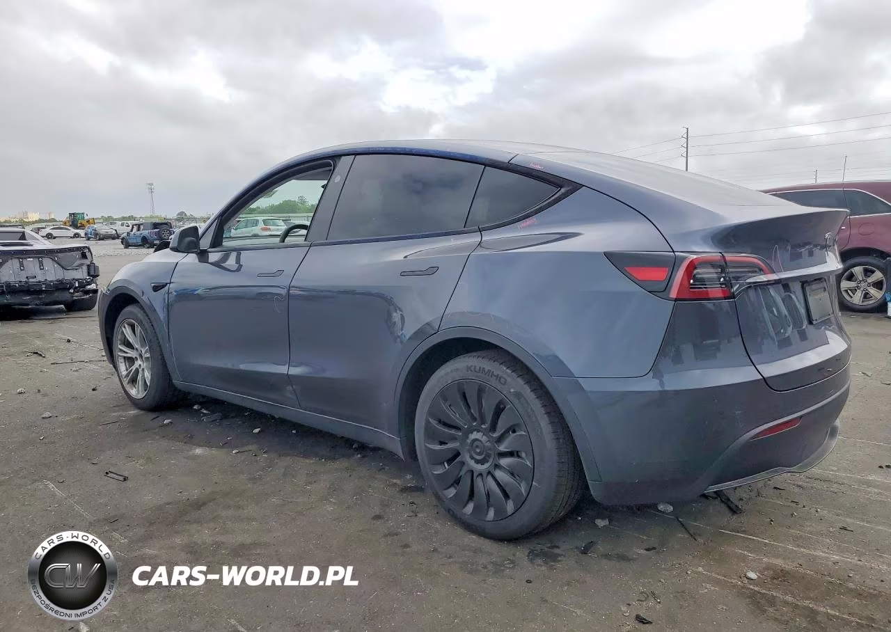 2023 Tesla Model Y VIN:7SAYGAEE0PF956960 - 2