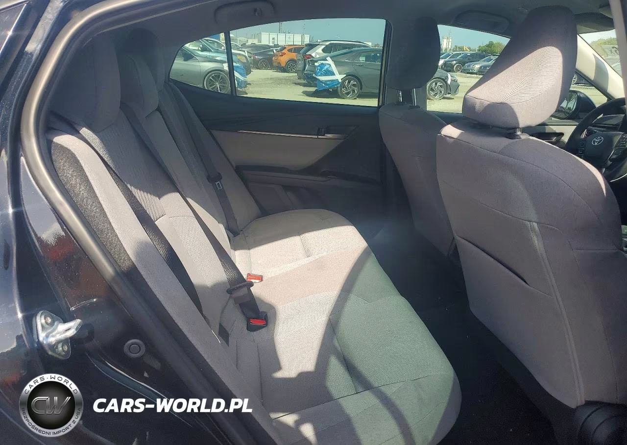 2025 Toyota Camry Le VIN:4T1DAACK9SU145028 - 10